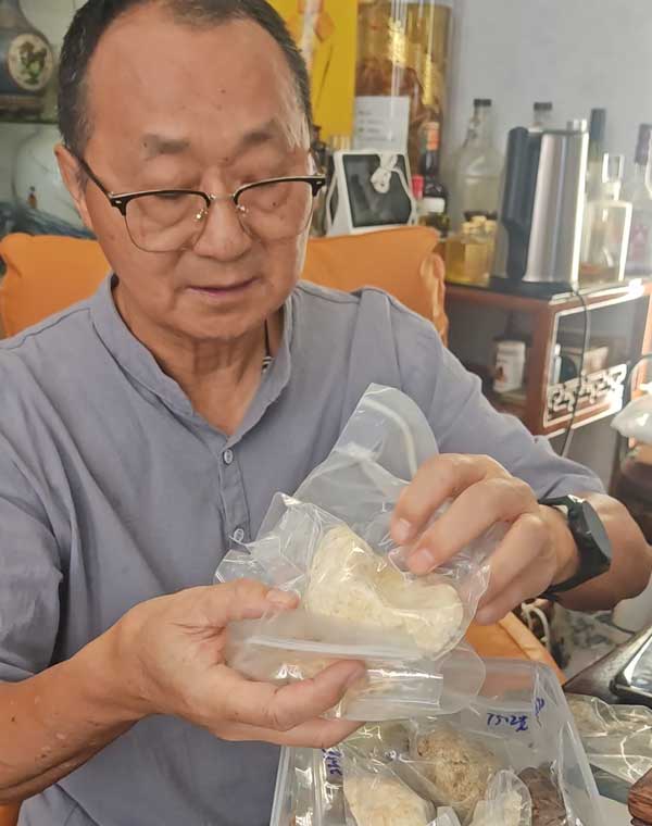 李国荣